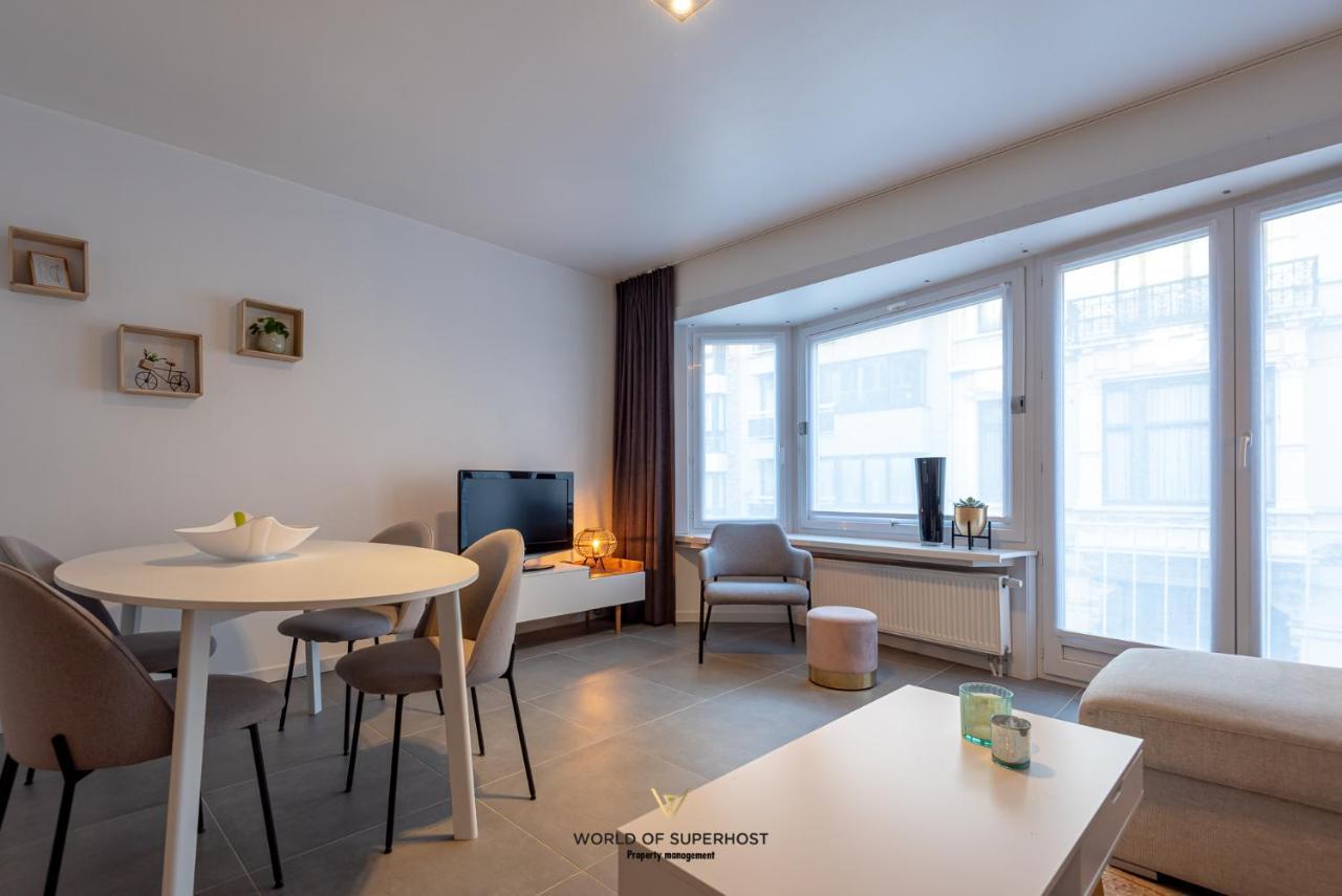 Spacious Apartment Closeby The Sea Up To 6 People! Oostende Dış mekan fotoğraf